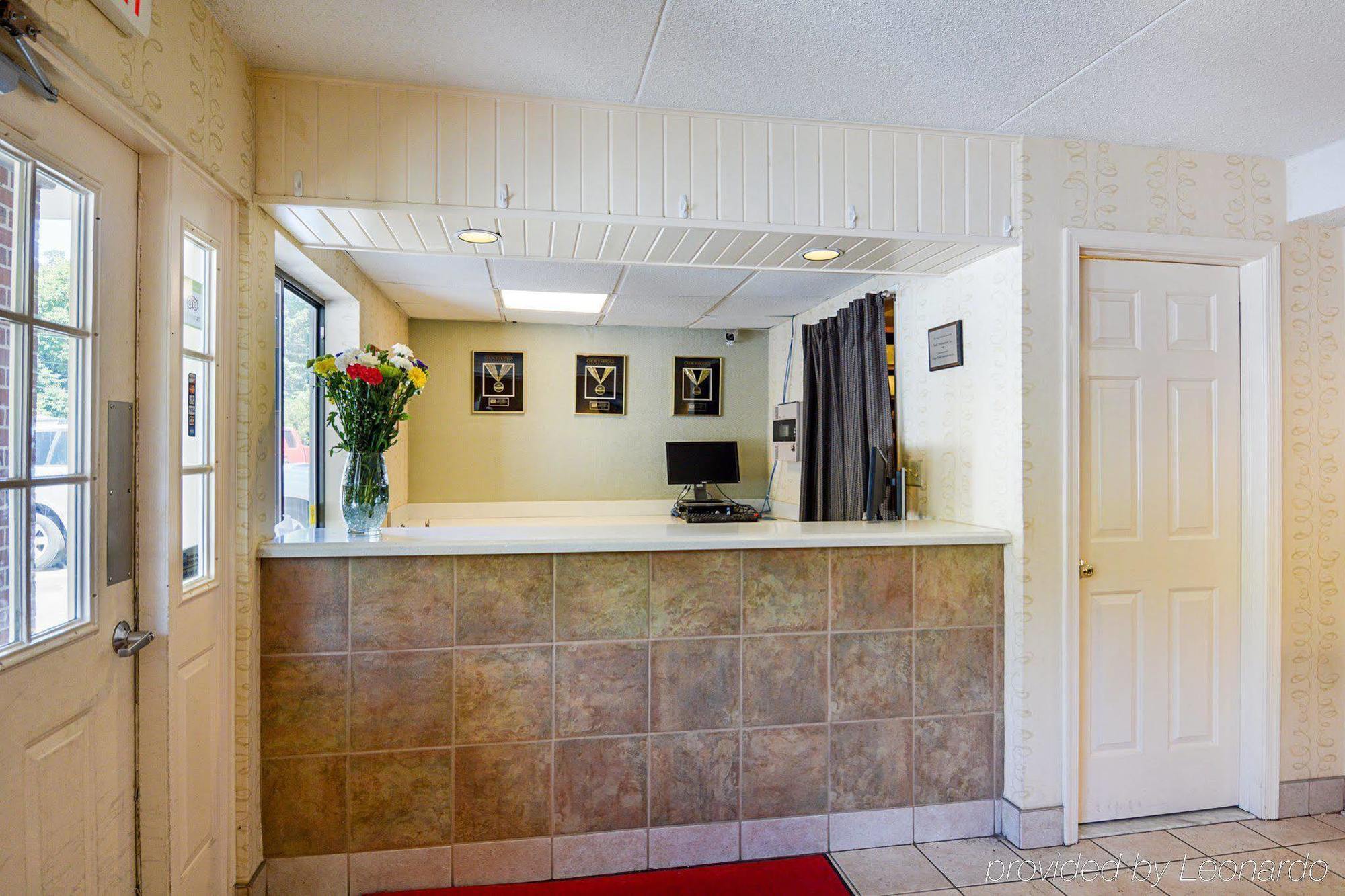Quality Inn Harpers Ferry Exterior photo