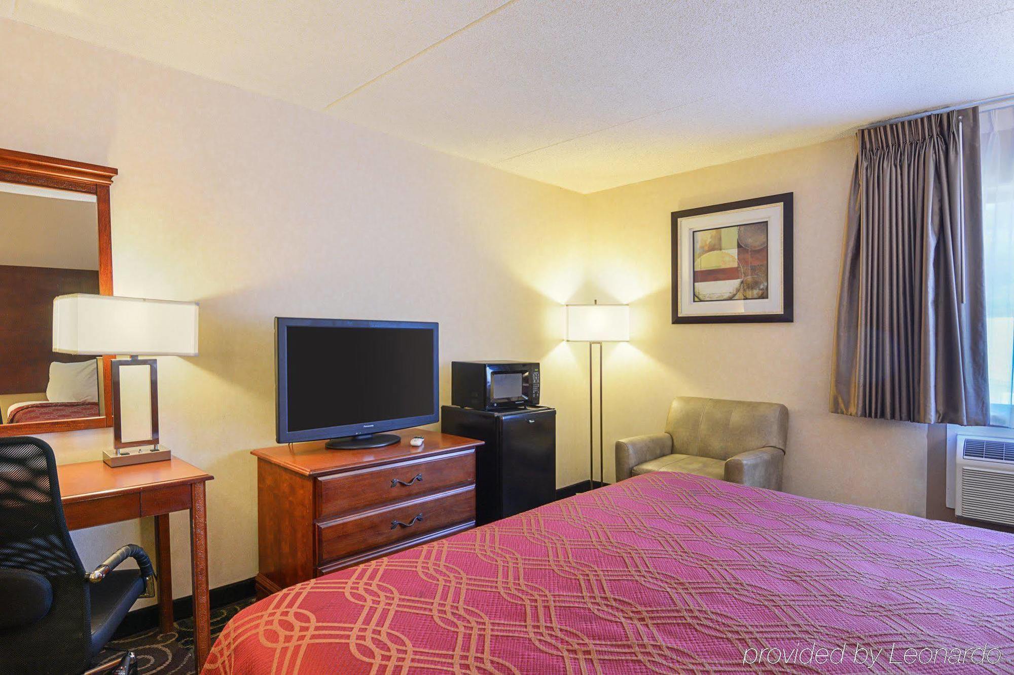 Quality Inn Harpers Ferry Exterior photo