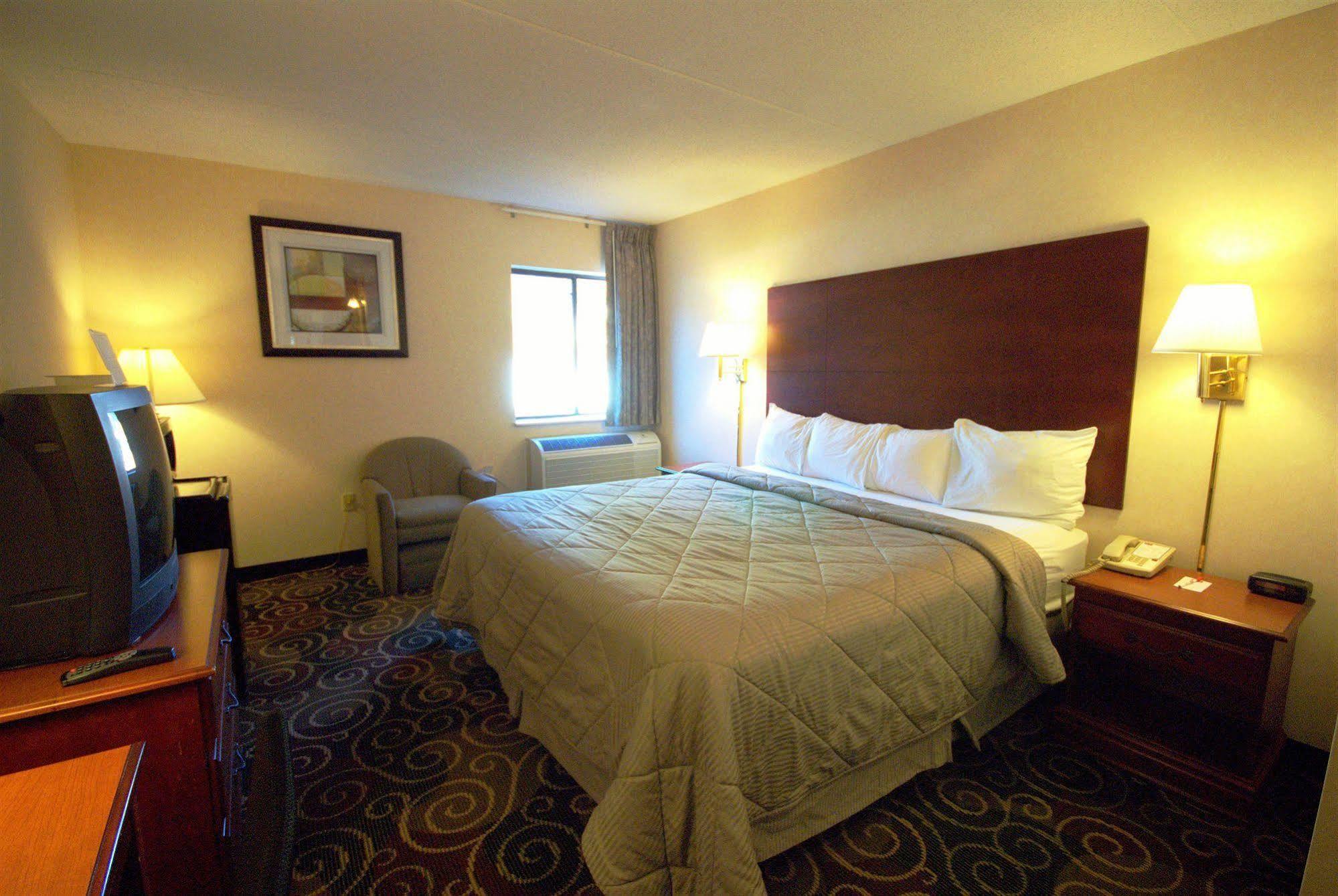 Quality Inn Harpers Ferry Exterior photo