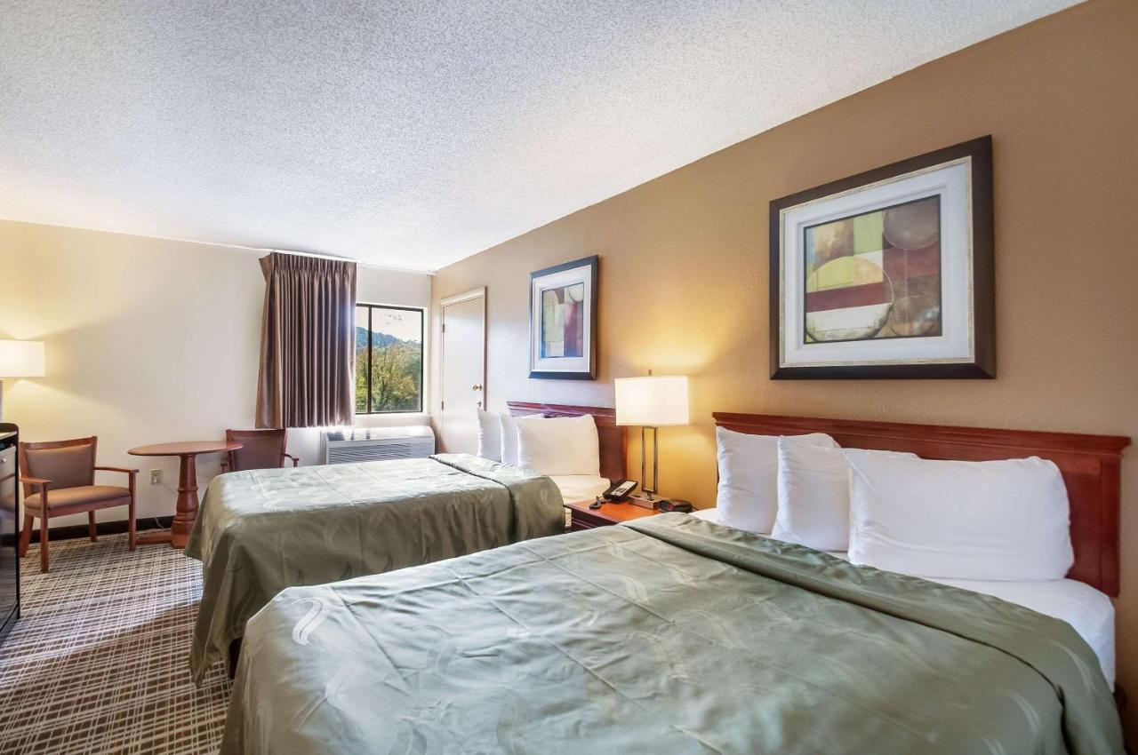Quality Inn Harpers Ferry Exterior photo