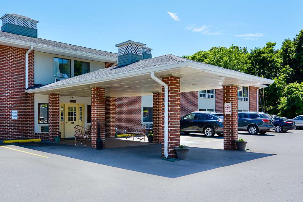 Quality Inn Harpers Ferry Exterior photo