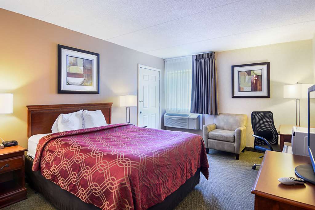 Quality Inn Harpers Ferry Room photo