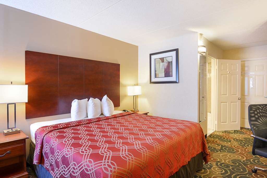 Quality Inn Harpers Ferry Room photo