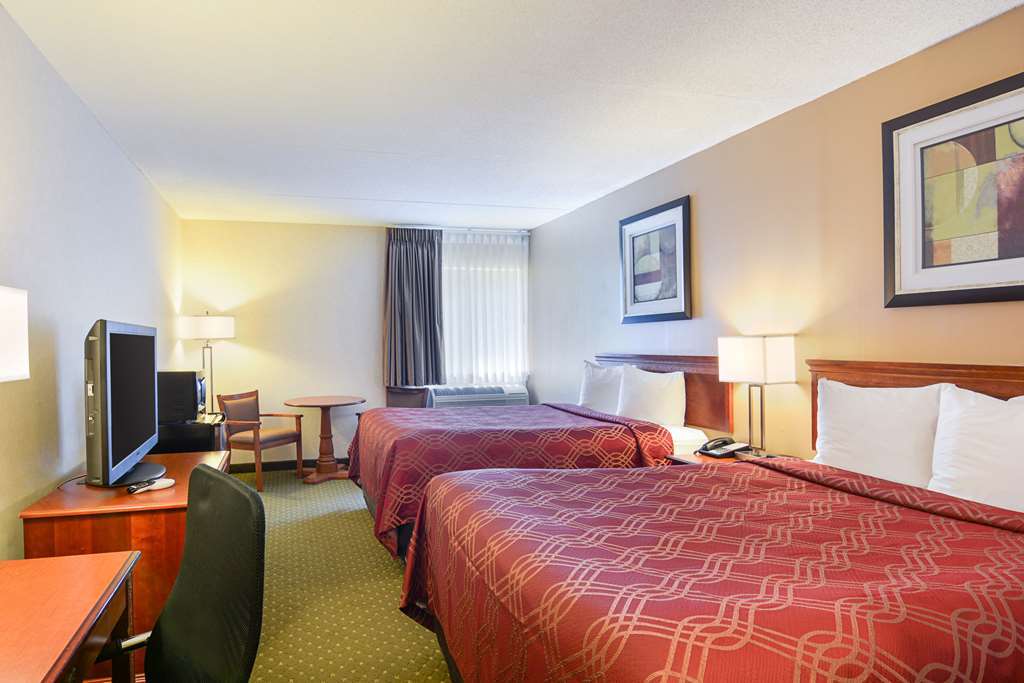 Quality Inn Harpers Ferry Room photo